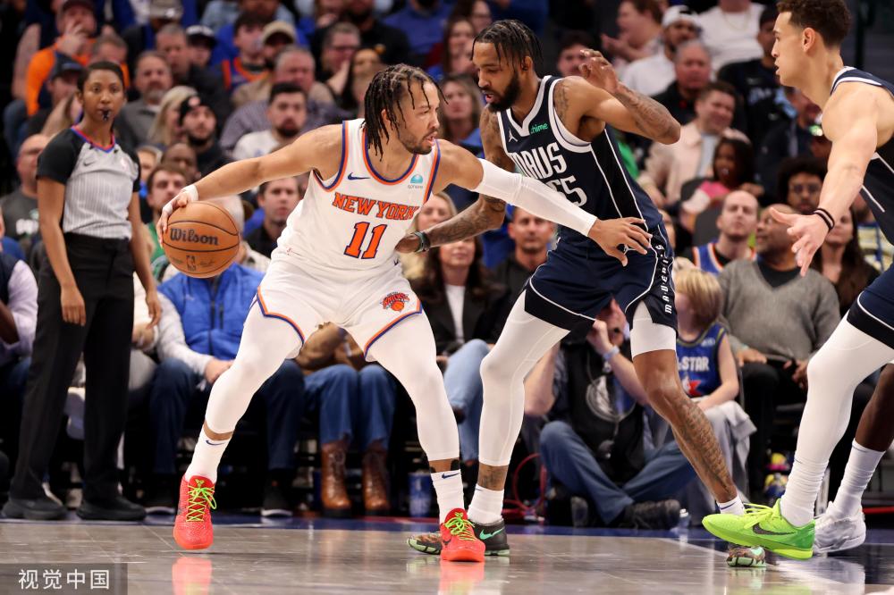 [NBA]东契奇持球突破 抛投打进还造加罚.