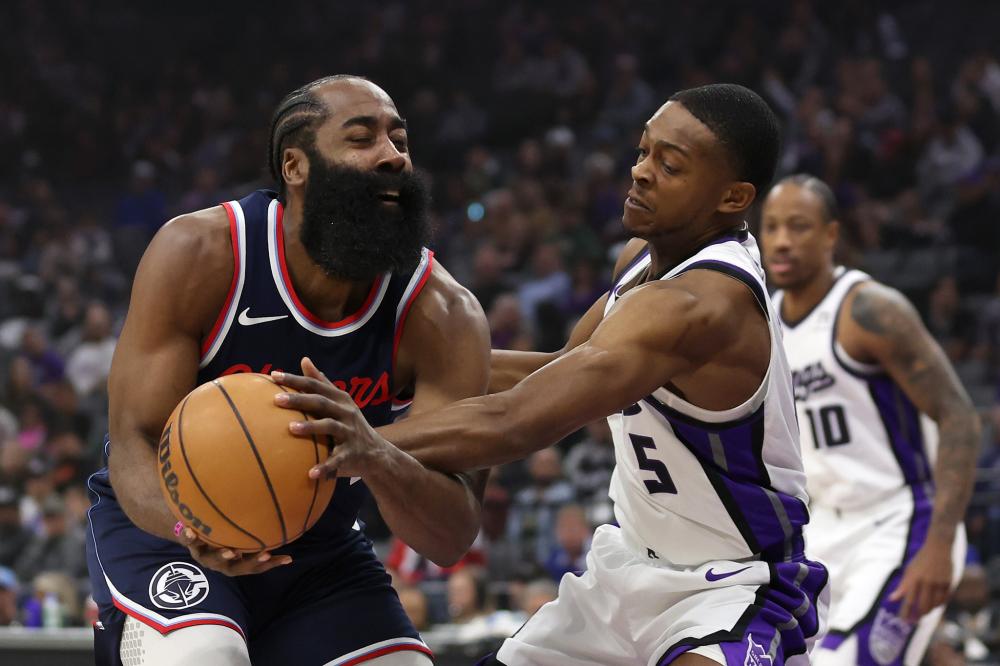 他在海外适 他在海外适